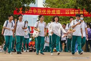 这就是命啊！疯三外卡赛-霍华德大学绝平三分三连铁